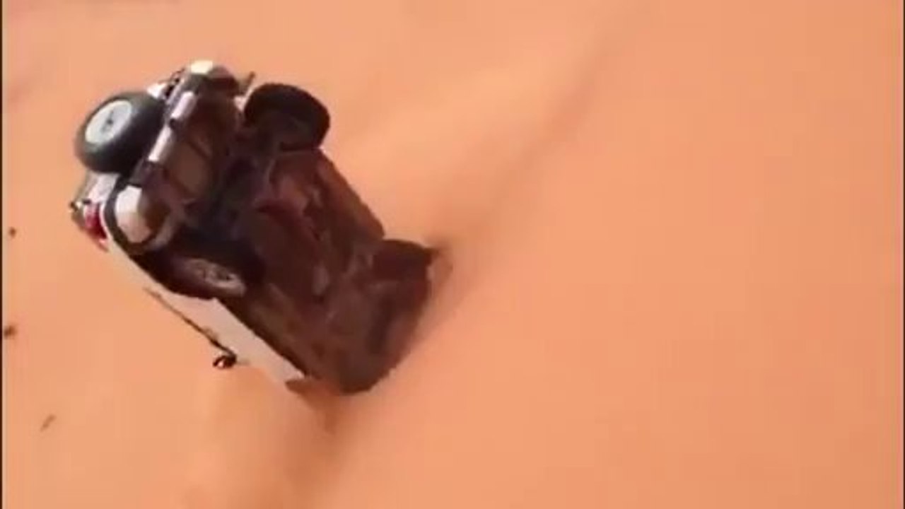 Comment rater un saut de dune en Toyota FJ Cruiser?