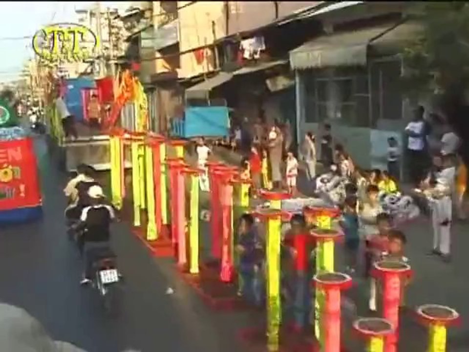 Bướm Xuân - Kim Khanh (Sắc Xuân Saigon)