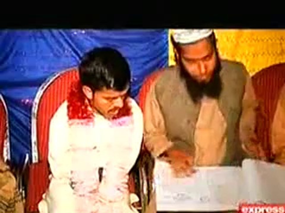 Koi Daikhe Na Daikhe Shabbir Tou Daikhega On Express News – 29th January 2014