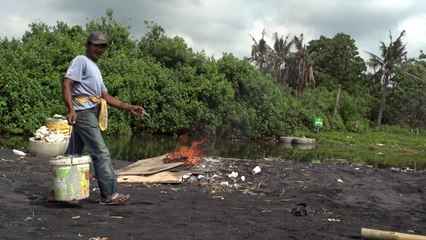 Alex Knost en Session à Bali et au Costa Rica