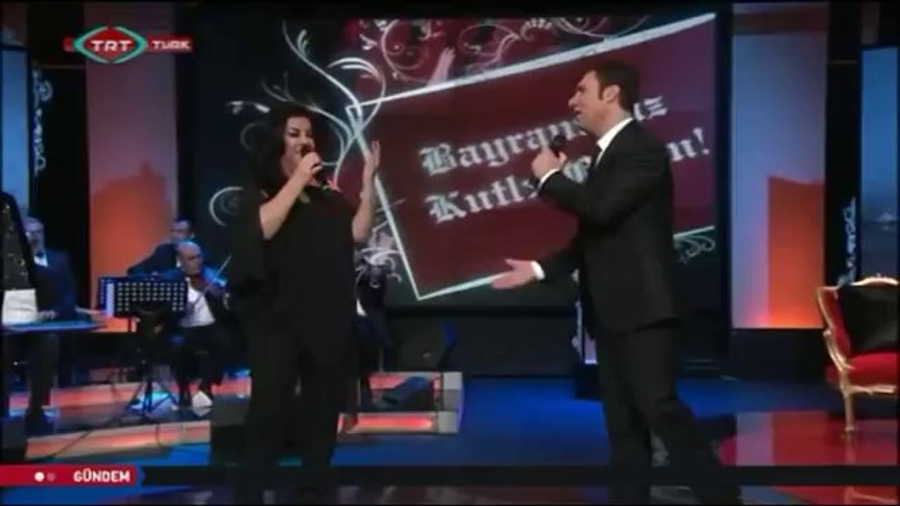 Hülya Süer - Gezdiğim Dikenli Aşk Yollarında