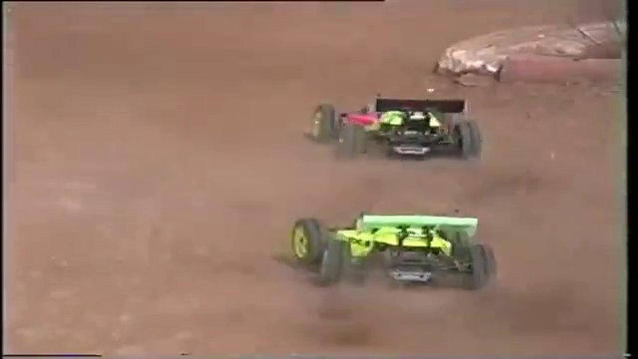 Course Voitures Radio Commandées TT 1/8 Thermique 1992 Compétition Auto Modélisme RC Automobile Vidéo Modèle Réduit De Voiture Commandée Véhicule Buggy Championnat Coupe Marseille France Race Thermic Car Controlled Racing 4x4 4x2 Remote Control Offroad