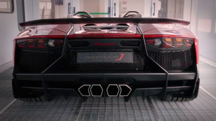L’Aventador J, exclusive parmi les super-cars