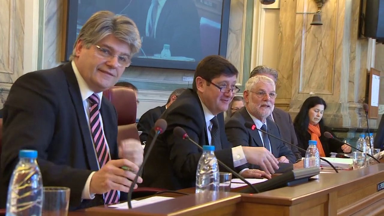 Le budget 2014 : interview de M. Haesebroeck