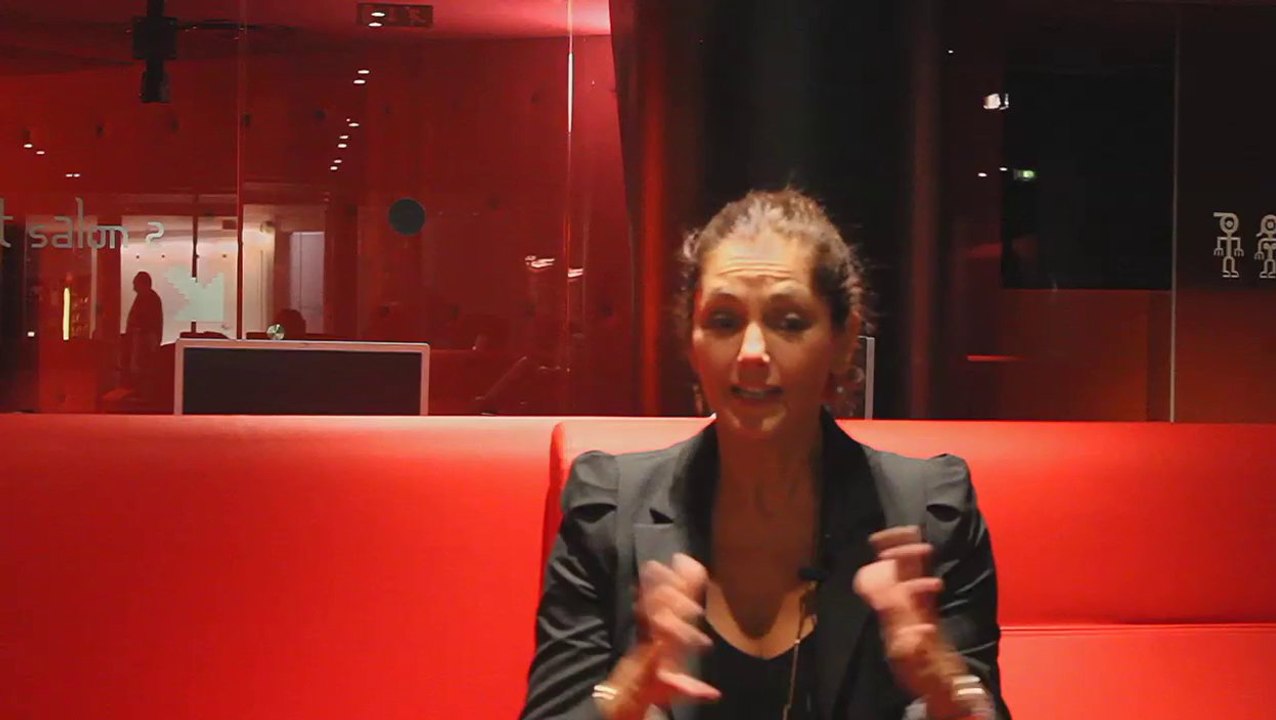 LA DÉESSE AUX CENT BRAS interview de la comédienne Cristiana REALI