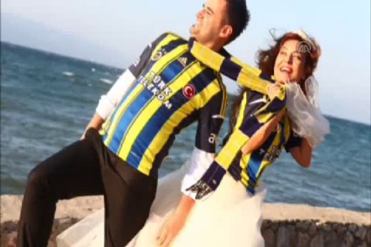 Fanatik taraftar, bebeğinin adını Alex koydu