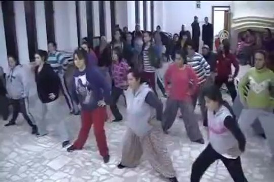 Köylü kadınlara ''aerobik-step'' kursu