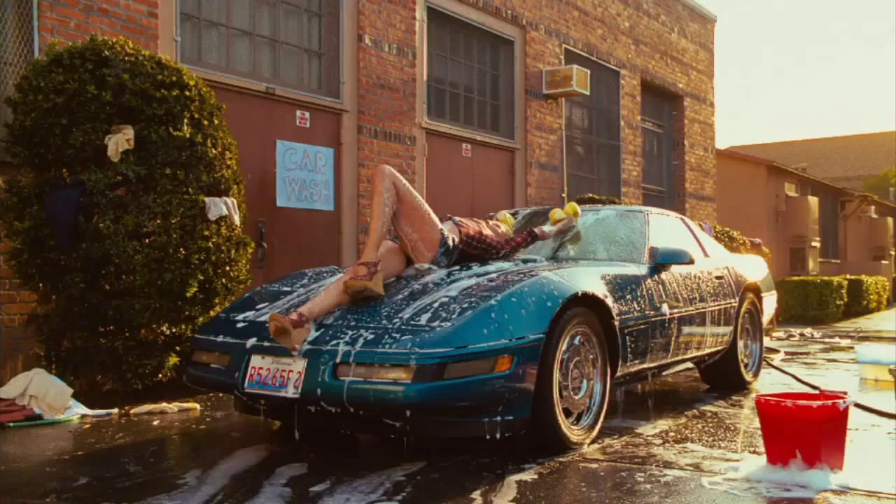 Sexy Cameron Diaz en plein Carwash - Vidéo Dailymotion.