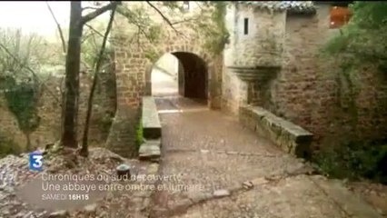 Une abbaye entre ombre et lumière