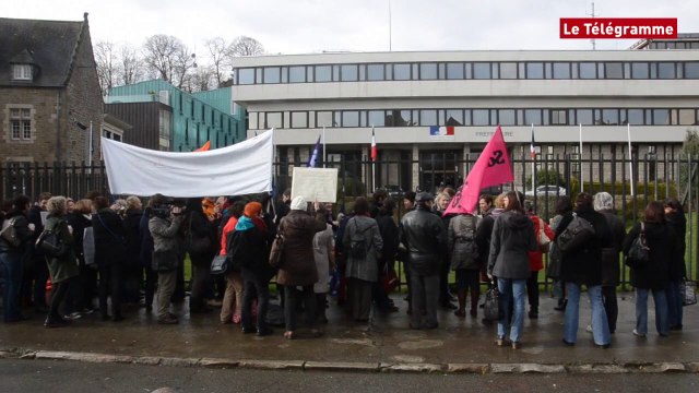 Saint-Brieuc. Drôle d'accueil pour les manifestants