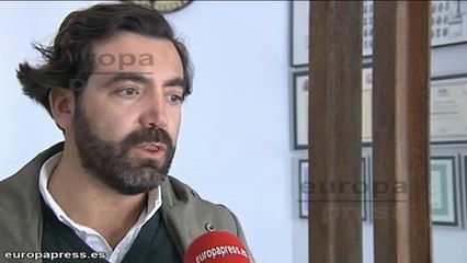 Matrimonio gay denuncia trato discrimatorio en colegio