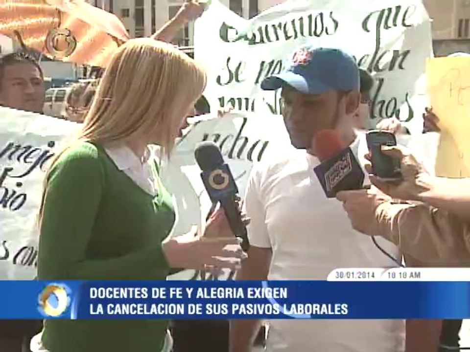 Docentes de Fe y Alegría protestan para exigir pago de pasivos laborales