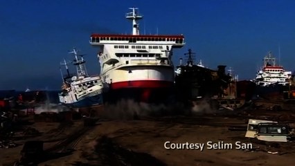 Turkish ferry makes high-speed final landing
