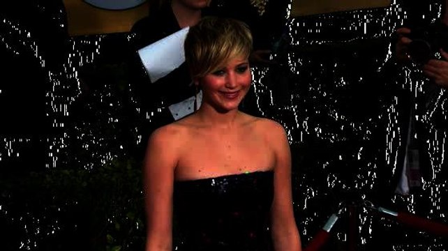 Jennifer Lawrence Got Dorito Stains on 'American Hustle' Gowns