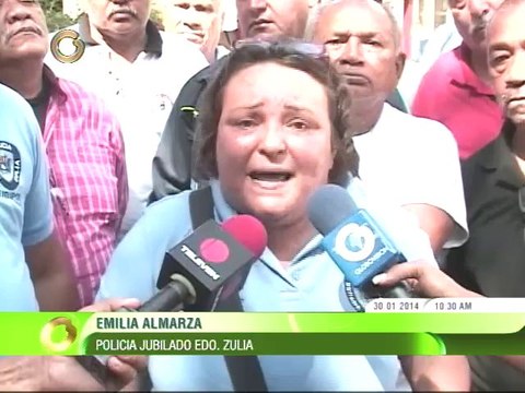 Jubilados protestan en Zulia para exigir homologación de sueldos y amenazan con hora cero