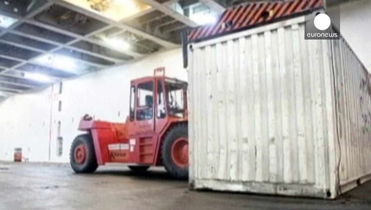 US tells Syria to take 'immediate action' to remove chemical weapons