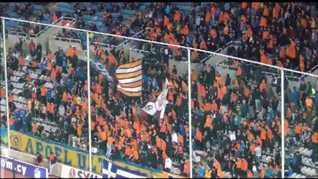 ΑΠΟΕΛ-Ερμής-ΑΠΟΕΛ fans (1)