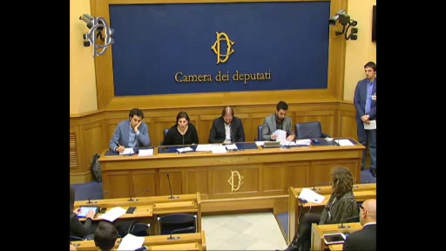 Roma - Conferenza stampa di Laura Castelli (19.12.13)