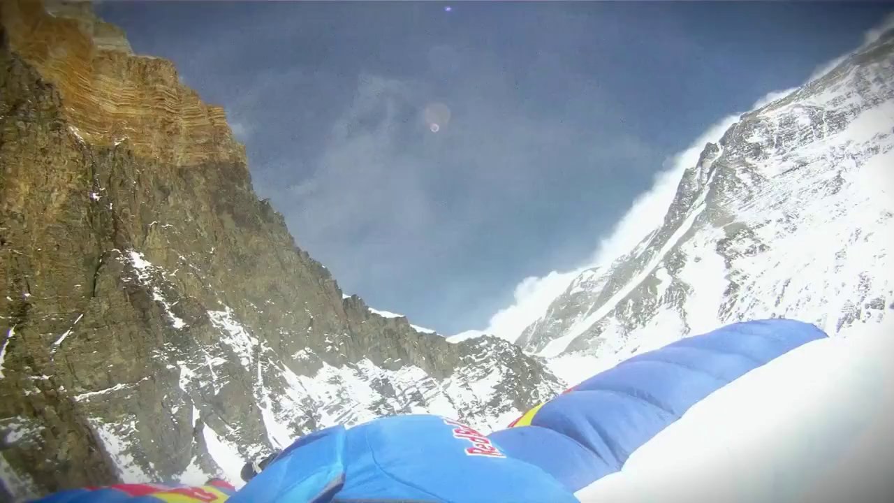 BASE Jump depuis l'Everest