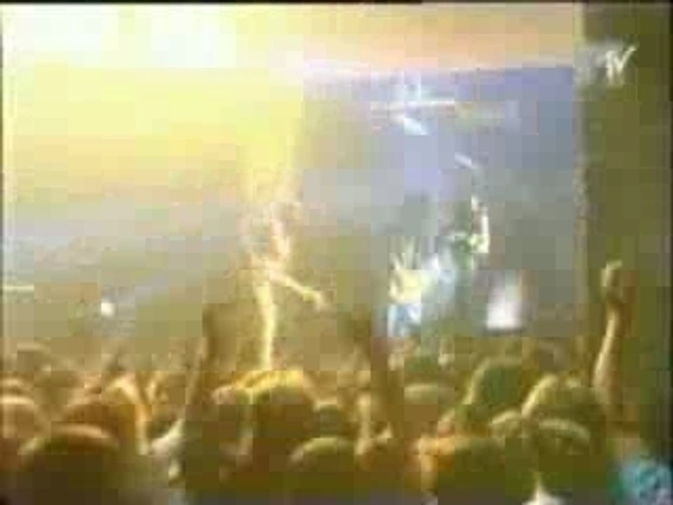 Michael Jackson feat Slash - Give Into M