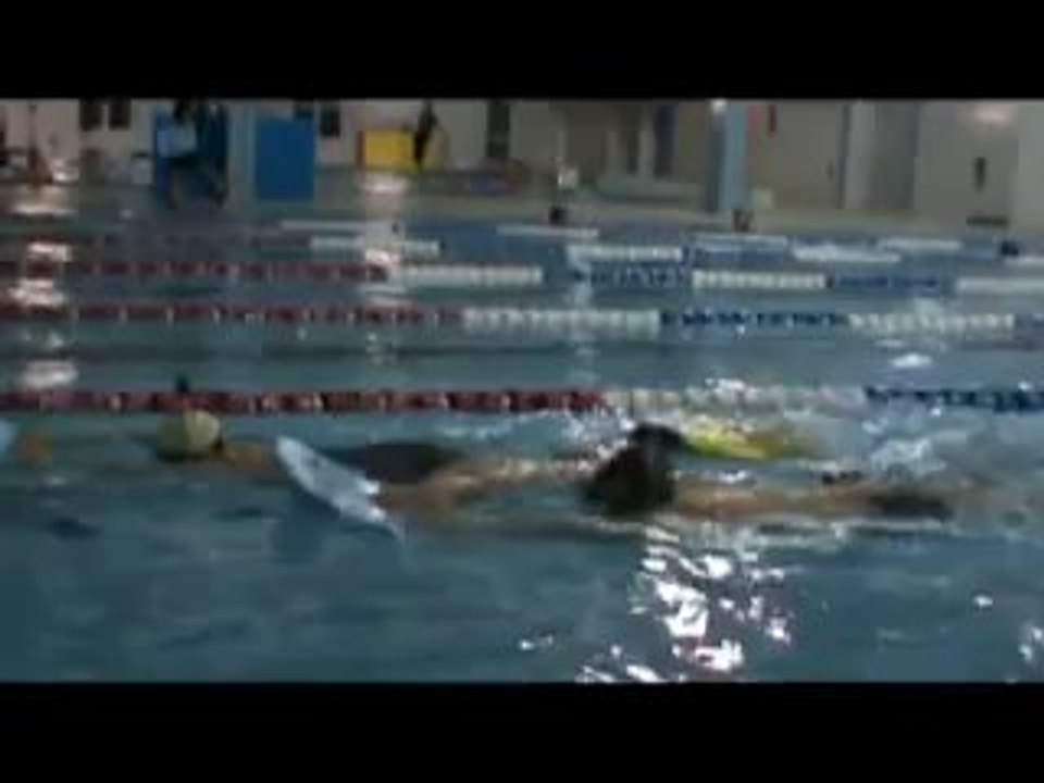 Doskonalenie Pływania na Dużym Basenie dla Młodzieży i Dorosłych[1]