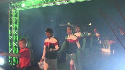 Coupe Davis : l'entrée sur le court de la France et de l'Australie