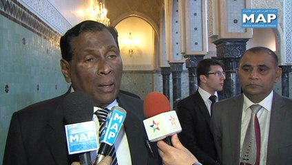 رئيس الحكومة يتباحث مع وزير الإدارة العمومية لسيرلانكا