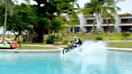 Travis Pastrana bike over water !