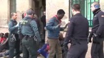 Al menos 60 inmigrantes entran en Melilla en un asalto masivo a la valla