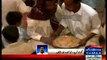 PTI workers looting food after Shah Mehmood Qureshi speech in Multan Jalsa