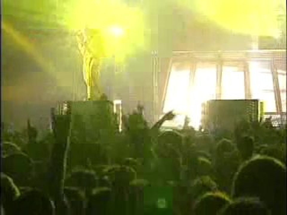 Linkin Park - With You (Live in London, England 16.09.2001) Docklands [Webcast Proshot]