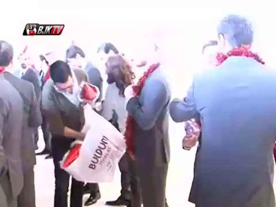 FUTBOLCULARIMIZ SPONSORU OLAN SARAR'IN KARPOSTAL ÇEKİMİNE KATILDI