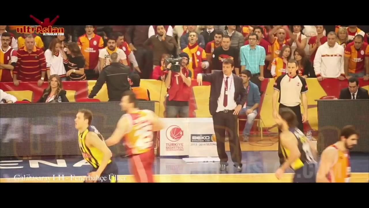 BBL | GALATASARAY LH - Fenerbahçe Ülker " ultrAslan Tribünleri ! "