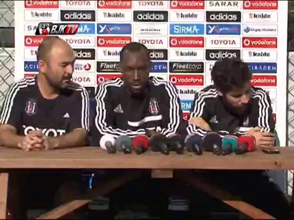 Futbolcularımız Atiba ve Olcay Şahan'ın Basın Toplantısı