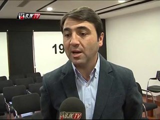 BAŞKANIMIZ FİKRET ORMAN U19 ANTRENÖRÜ CEM ÖZDEN'E FAIR PLAY ÖDÜLÜ VERDİ