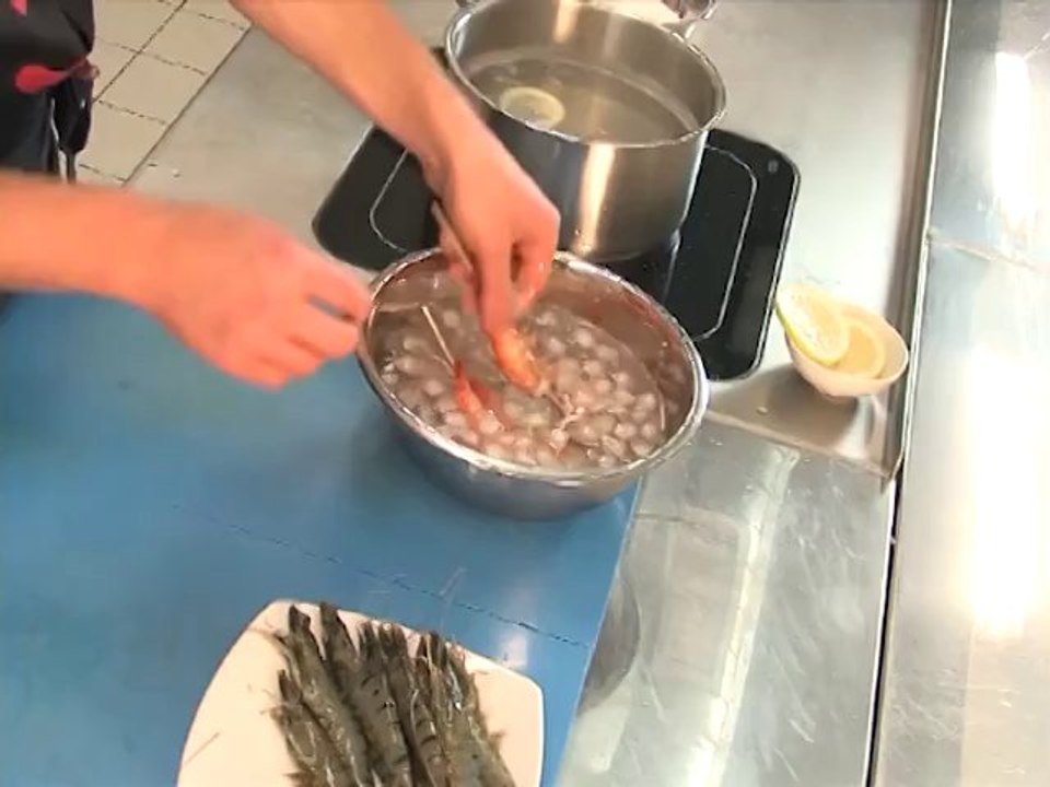 Garnelen für Sushi zubereiten