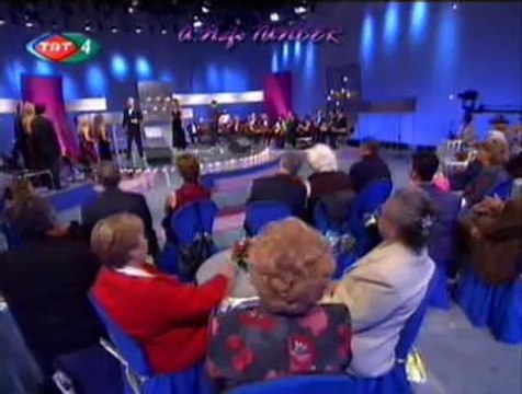 Elif GÜREŞÇİ ÇİFTÇİOĞLU*Koray SAFKAN-Enginde Yavaş Yavaş Günün Minesi Soldu