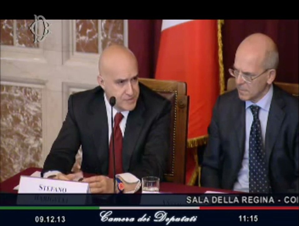 Roma - Contro la violenza riportare il calcio a misura d'uomo. Riotta intervista Zanetti (09.12.13)