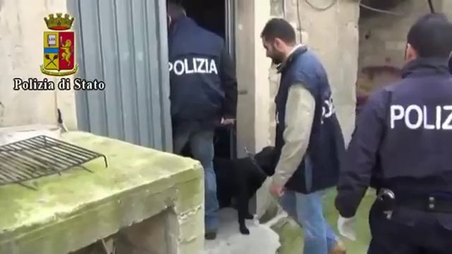 Vittoria (RG) - Arresto per spaccio di droga (31.01.14)