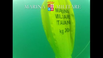 Ancona - Marina Militare I palombari su mina tedesca della 2° Geurra Mondiale (28.01.14)