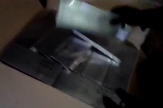 Napoli - Sequestro di sigarette di contrabbando dei carabinieri (18.01.14)