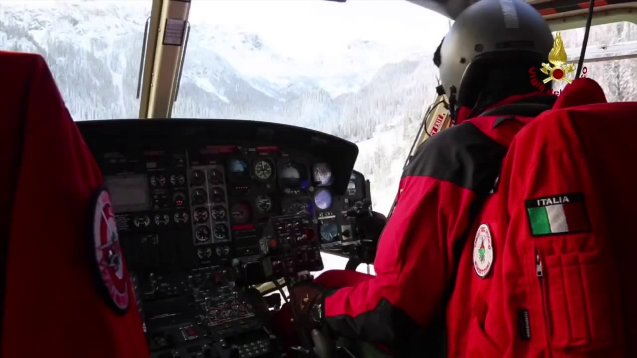 Belluno - Maltempo - Ricognizione elicottero de...