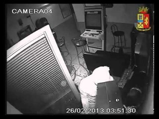 Roma - Arresti per furto a Slot (06.12.13)