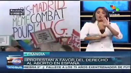 Replican activistas en París protestas españolas Vs. ley antiaborto