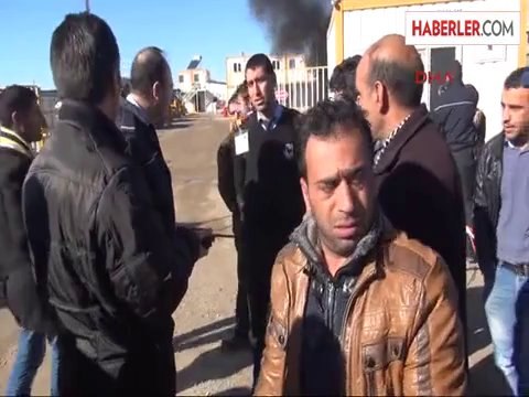 Taşeron İşçi Son Dakika Haberleri! Ücret Alamayan Taşeron İşçiler Lastik Yakıp Eylem Yaptı (01.02.2014)