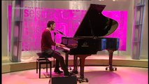 TV3 - Els Matins - Joan Dausà interpretant un popurri de cançons del seu primer CD 