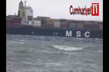 Çanakkale'de dev gemi karaya oturdu