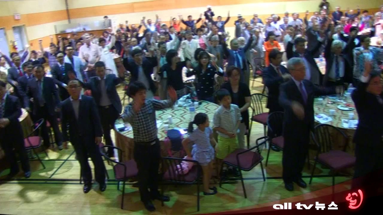 온주 토론토한인사회, 제68주년 광복절 기념식 거행 -- 만세 삼창 ALLTV NEWS EAST 16AUG13