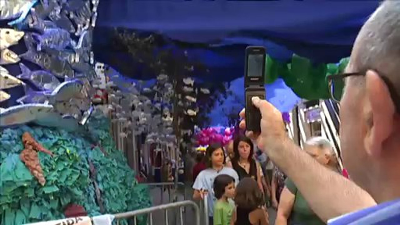 TV3 - Telenotícies - Gràcia ja coneix els carrers millor engalanats