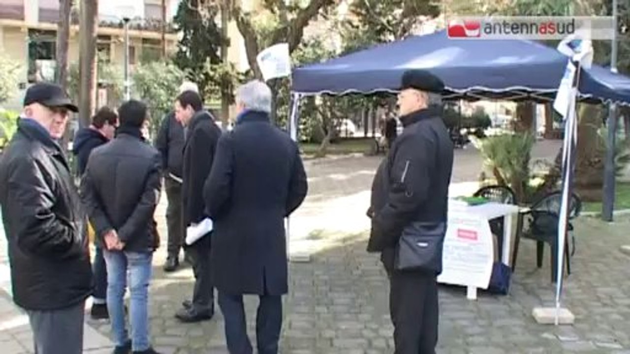 TG 22.01.14 Bari, petizione nel VIII circoscrizione: "vogliamo un presidio delle forze dell'ordine"